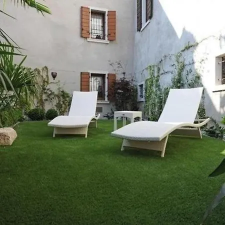 Wunderschoenes In Mit Privatem Parkplatz Und Neben Dem Vakantiehuis Limone sul Garda